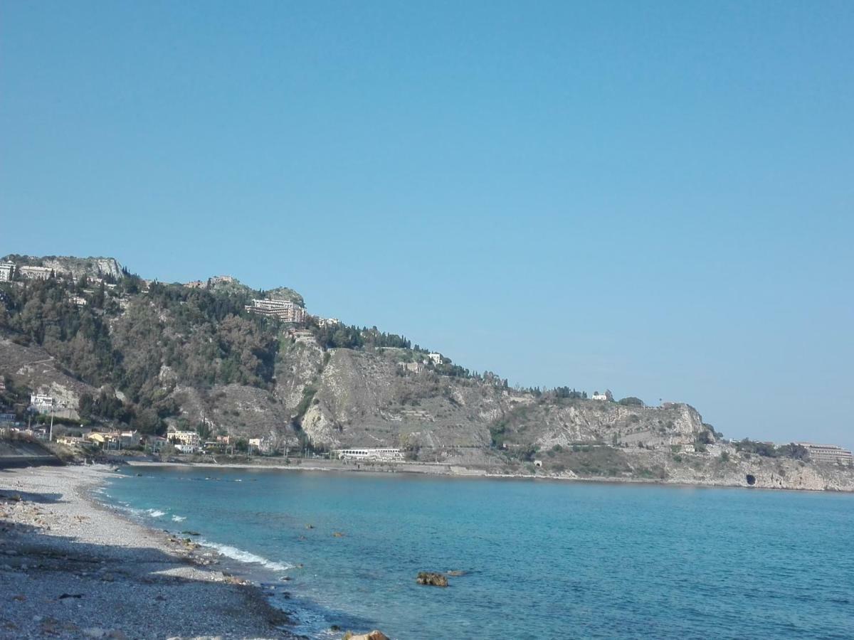 Ferienwohnung Plaza Giardini-Naxos Exterior foto